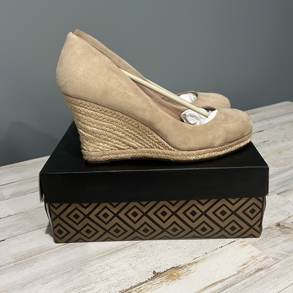 Charles by Charles David Size 9M - Picture 2 of 7